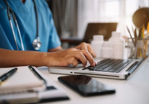 Los-mejores-cursos-online-para-medicos (1)